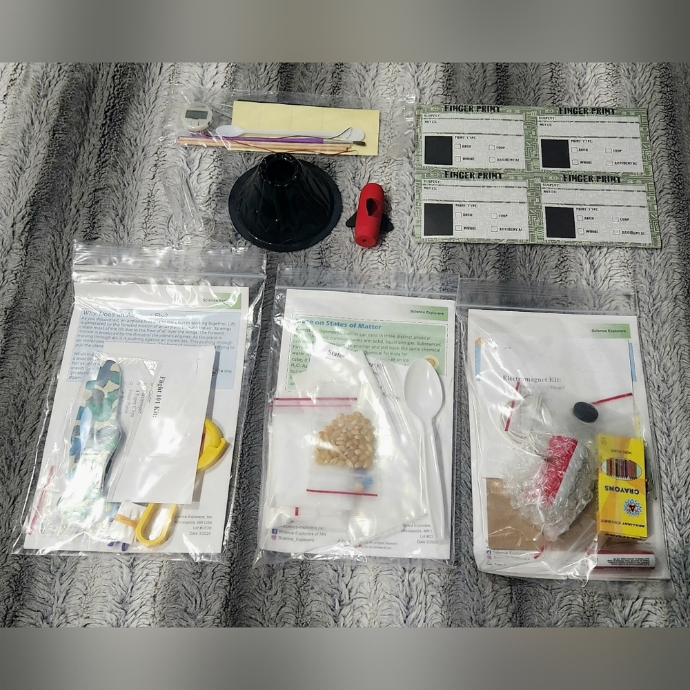 Science Explorers STEM Sample Kit - Picture 2 of 2